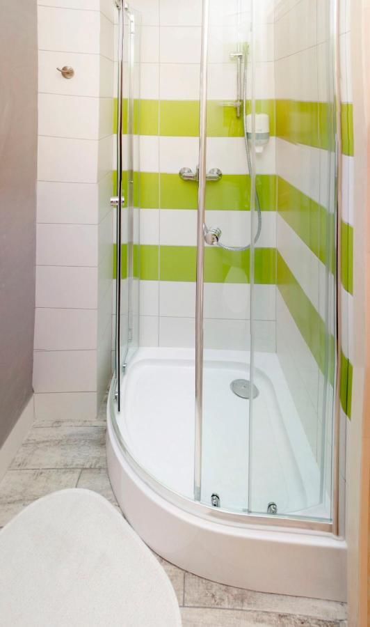 Хостелы HeroHostel Серадз